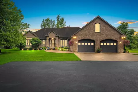 1221 Rosa Ave, Crivitz, WI 54114