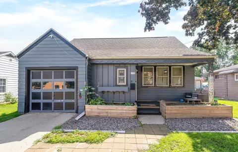 1540 Delaware St, Oshkosh, WI 54902