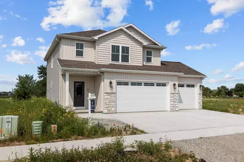 3606 E Golden Gate Dr, Appleton, WI 54913