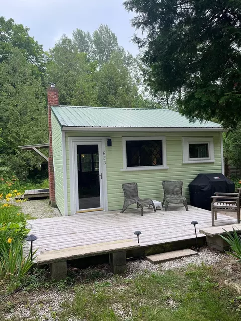 623 Lower Lasalle Rd, Algoma, WI 54201