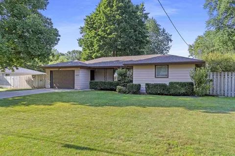 1599 Cormier Rd, Green Bay, WI 54313