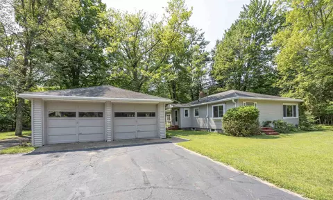 807 E Veteran St, Suring, WI 54174
