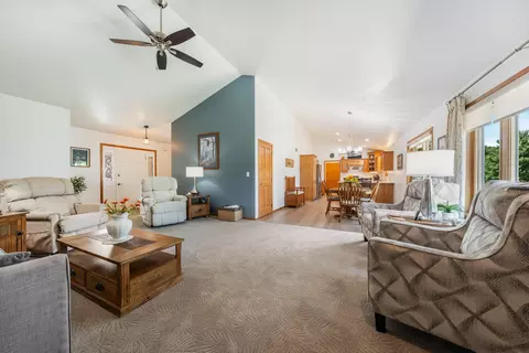 w5836 Sweet William Drive, Appleton, WI 54915 photo 5