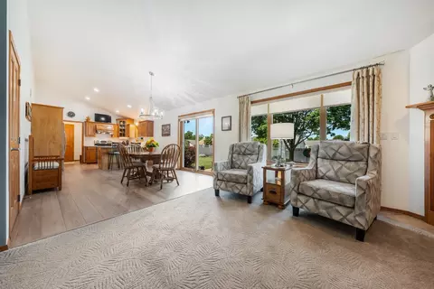 w5836 Sweet William Drive, Appleton, WI 54915 photo 8