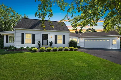 483 N Olden Glen Rd, De Pere, WI 54115