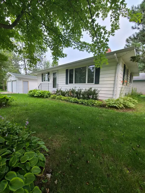 n9451 Parkway Road, Crivitz, WI 54114
