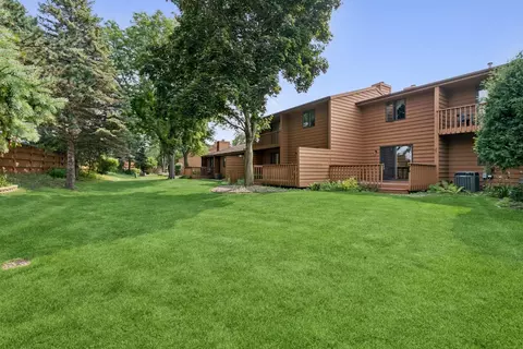 Exterior - 929 E Windfield Pl #B, Appleton, WI 54911 photo 2 of 2