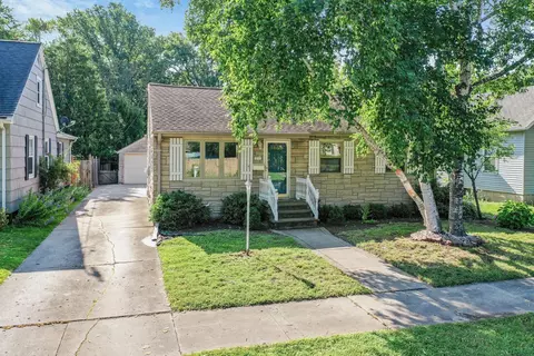 217 S Buchanan St, Green Bay, WI 54303