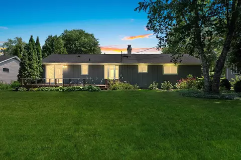 Exterior - 2407 S Clover Ln, Appleton, WI 54915 photo 6 of 11