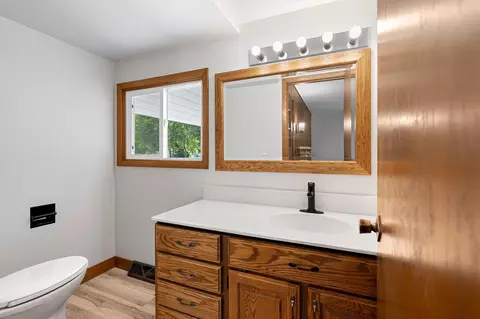 Bath - 2407 S Clover Ln, Appleton, WI 54915 photo 1 of 5