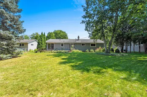 Exterior - 2407 S Clover Ln, Appleton, WI 54915 photo 10 of 11