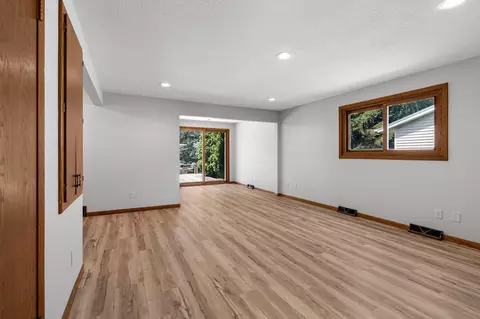 Living - 2407 S Clover Ln, Appleton, WI 54915 photo 7 of 7