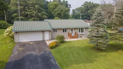 w8216 Buttercup Court, Wautoma, WI 54982