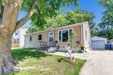 321 Hartung St, Green Bay, WI 54302