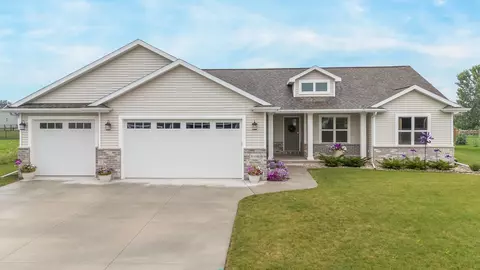 w4946 Natures Way Drive, Sherwood, WI 54169