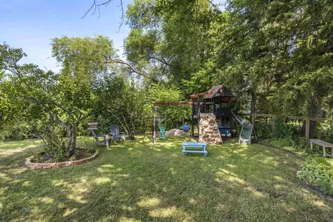 Exterior - 103 E Ceresco St, Berlin, WI 54923 photo 7 of 9
