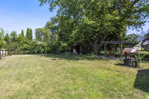 Exterior - 103 E Ceresco St, Berlin, WI 54923 photo 5 of 9
