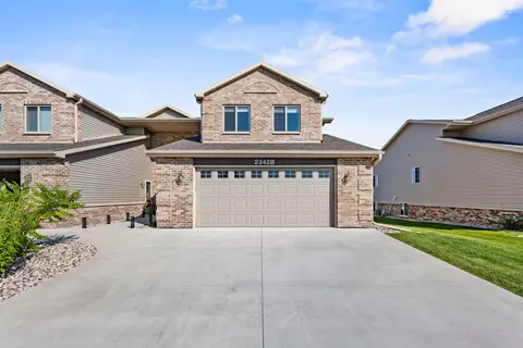 2342 E Plank Cir, Appleton, WI 54915