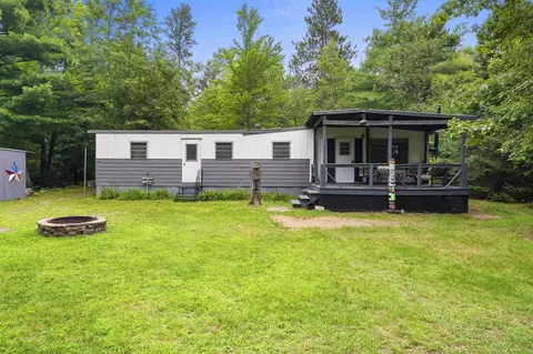 n6692s3 S Rd St, Crivitz, WI 54114