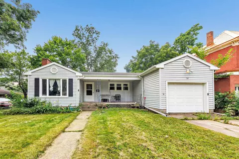 12 E 14th St, Clintonville, WI 54929