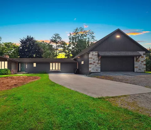 3467 Jewel Way, Green Bay, WI 54313