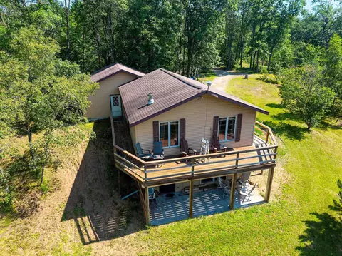 n6577s3 S Rd St, Crivitz, WI 54114
