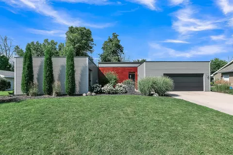 5520 W Cedar Crest Ct, Appleton, WI 54914