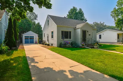 1207 14th Ave, Green Bay, WI 54304