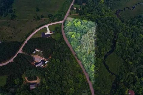 16180 Thelen Rd, Mountain, WI 54149