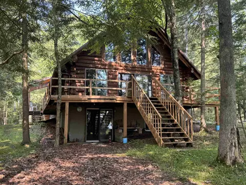 13385 N Anderson Lake Ln, Suring, WI 54174
