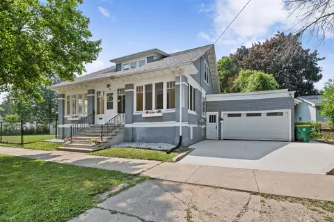 126 Yale St, Green Bay, WI 54303