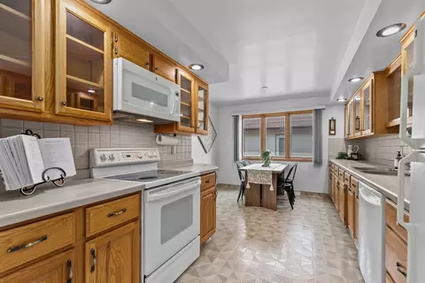 1024 S Matthias St, Appleton, WI 54915 photo 10