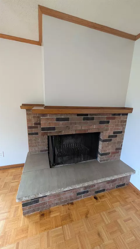 Living - 2716 S Greenview St, Appleton, WI 54915 photo 5 of 5