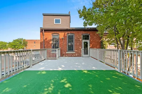 126 S Broadway #2, Green Bay, WI 54303