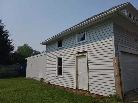 Exterior - 813 W Harris St, Appleton, WI 54914 photo 2 of 2