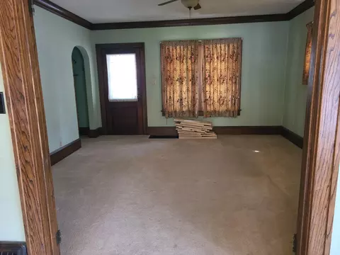 Living - 813 W Harris St, Appleton, WI 54914 photo 1 of 1