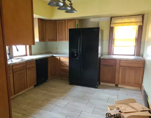 Kitchen - 813 W Harris St, Appleton, WI 54914 photo 1 of 2