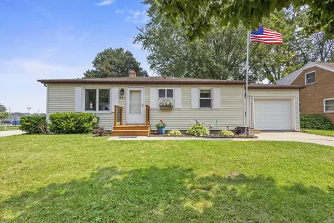 801 Raymond St, Green Bay, WI 54304