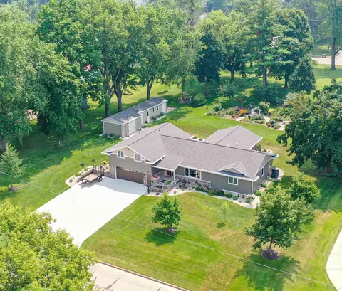 310 Sally St, Seymour, WI 54165
