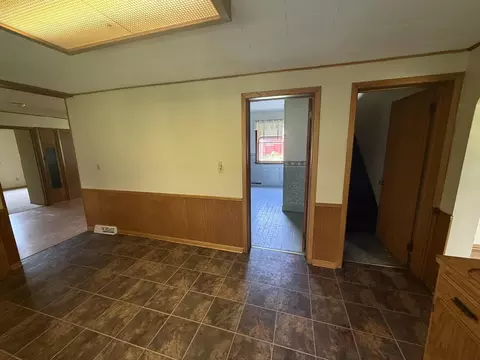 1341 Schabow St, Gresham, WI 54128 photo 9
