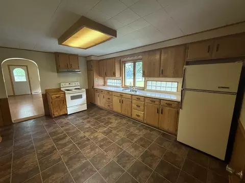 1341 Schabow St, Gresham, WI 54128 photo 7