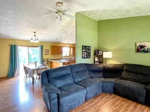 n286 Pinecrest Boulevard, Appleton, WI 54915 photo 4