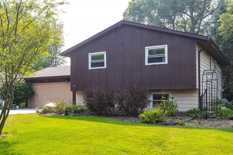 3323 N Morrison St, Appleton, WI 54911