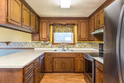 3323 N Morrison St, Appleton, WI 54911 photo 11