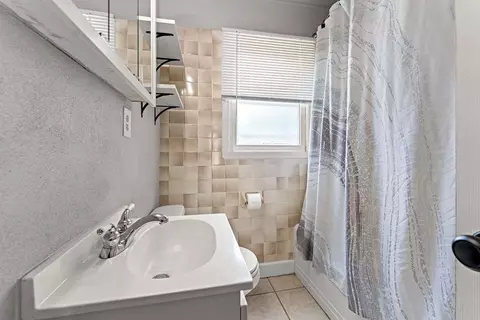 719 E Harrison St, Appleton, WI 54915 photo 9