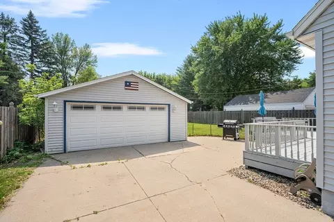 719 E Harrison St, Appleton, WI 54915 photo 18
