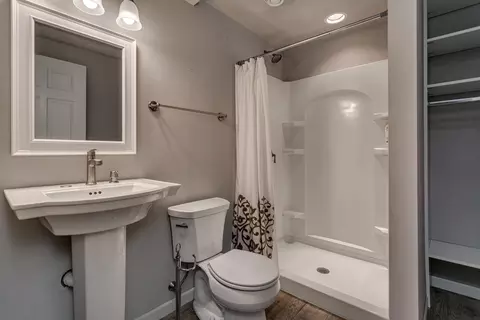 Bath - 1849 N Edwin St, Appleton, WI 54913 photo 3 of 3
