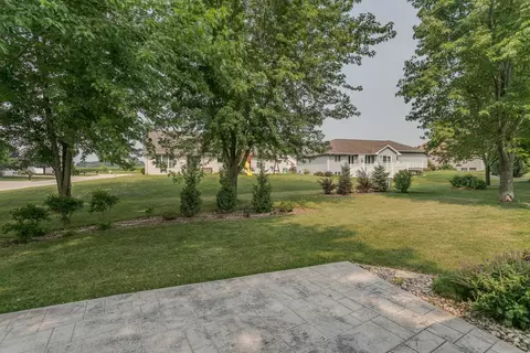 Exterior - 1849 N Edwin St, Appleton, WI 54913 photo 2 of 4