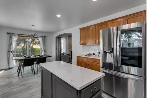 Kitchen - 1849 N Edwin St, Appleton, WI 54913 photo 3 of 5