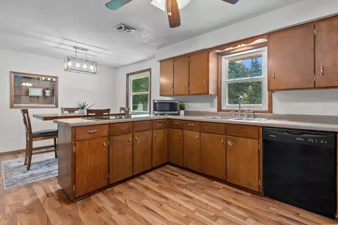 Kitchen - 2707 W Capitol Dr, Appleton, WI 54914 photo 2 of 2
